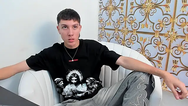 LittleDanny  online show from January 10, 8:15 pm