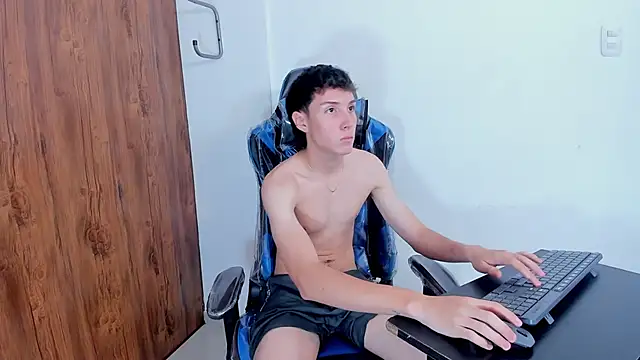 LittleDanny  online show from September 9, 2:04 pm