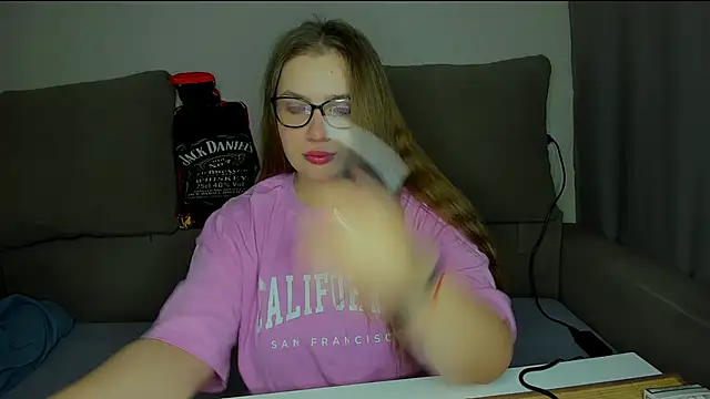 Snapshot of yourgem__ chatting on December 19, 11:51 pm yourgem online show from December 19, 11:51 pm