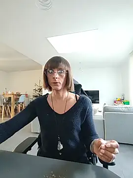 jenny5962 online show from December 16, 1:48 pm