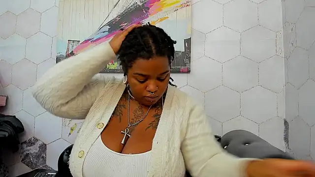 Anaa Fuentess online show from November 6, 11:36 am