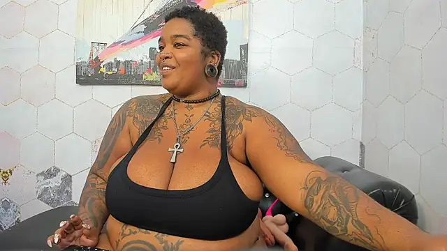Anaa Fuentess online show from July 10, 11:43 am