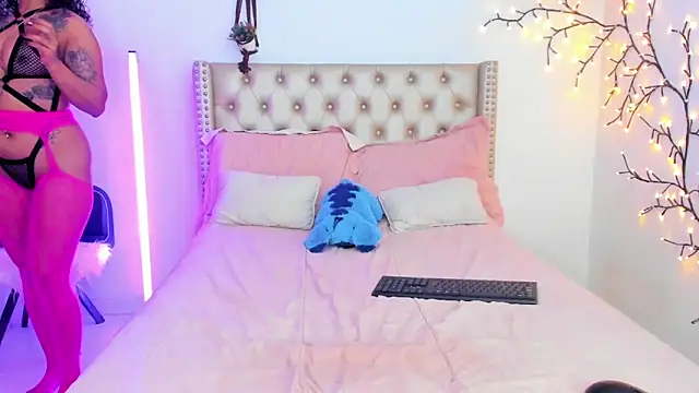 LenaStylesOA online show from March 22, 9:49 pm