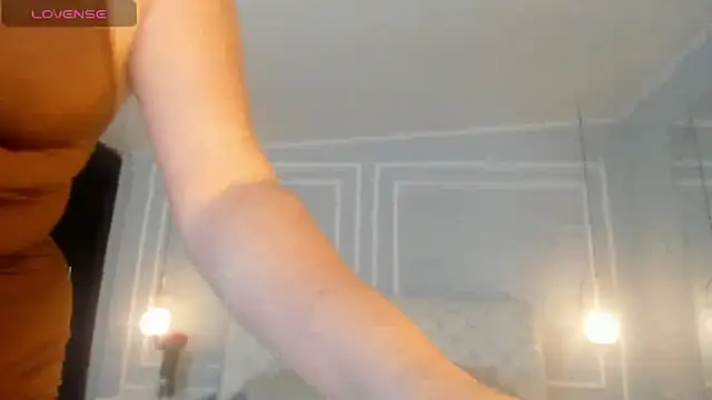 Snapshot of sakura_Gomez chatting on June 6, 7:19 pm sakura Gomez online show from June 6, 7:19 pm
