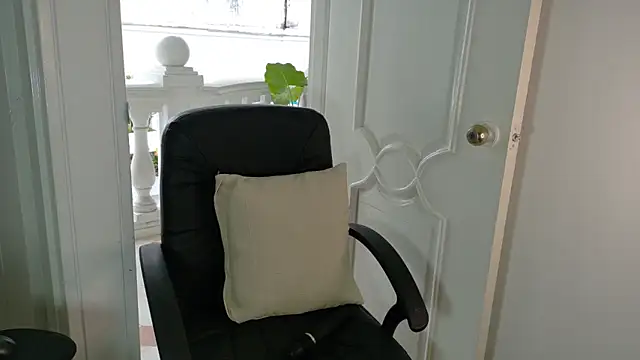  Gaaia  online show from February 8, 1:20 pm