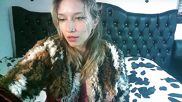 Snapshot of Licethf00x chatting on September 15, 2:01 am Licethf00x online show from September 15, 2:01 am