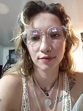 Snapshot of Licethf00x chatting on November 14, 1:53 am Licethf00x online show from November 14, 1:53 am