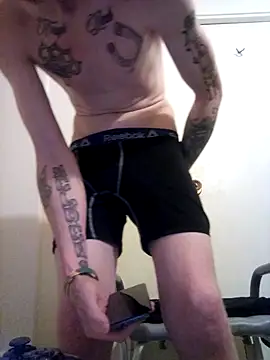 jizzyglizzy92 online show from March 24, 11:54 am