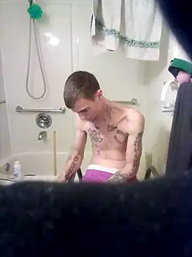 Snapshot of jizzyglizzy92 chatting on February 17, 5:16 am jizzyglizzy92 online show from February 17, 5:16 am