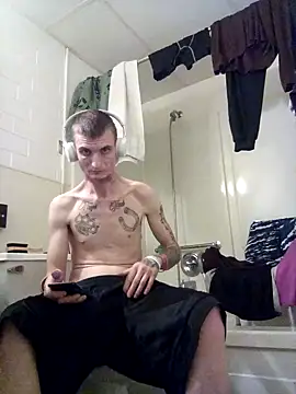 jizzyglizzy92 online show from April 14, 10:09 am