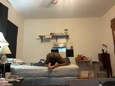 Snapshot of SucculentSexiness0 chatting on March 2, 3:07 am SucculentSexiness0 online show from March 2, 3:07 am