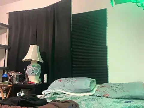 SucculentSexiness0 online show from May 12, 2:08 am