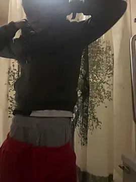 Snapshot of SucculentSexiness0 chatting on January 19, 2:15 am SucculentSexiness0 online show from January 19, 2:15 am