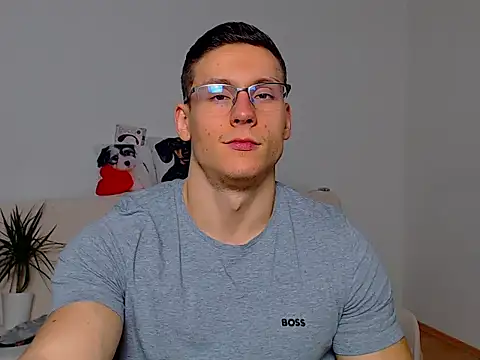 ZeinMiracles online show from October 26, 6:30 pm