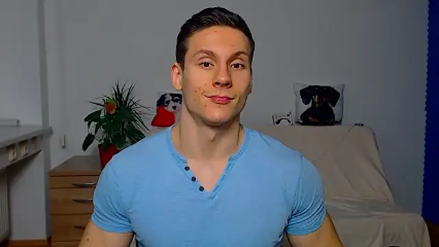 ZeinMiracles online show from December 18, 8:45 pm