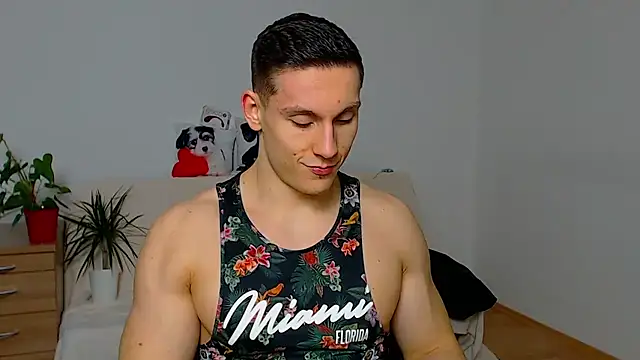 ZeinMiracles online show from November 22, 7:13 pm