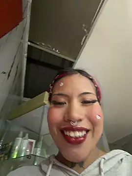 Georgina Astor online show from March 30, 2:46 am