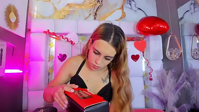 Natasha-Adams online show from February 10, 9:25 pm