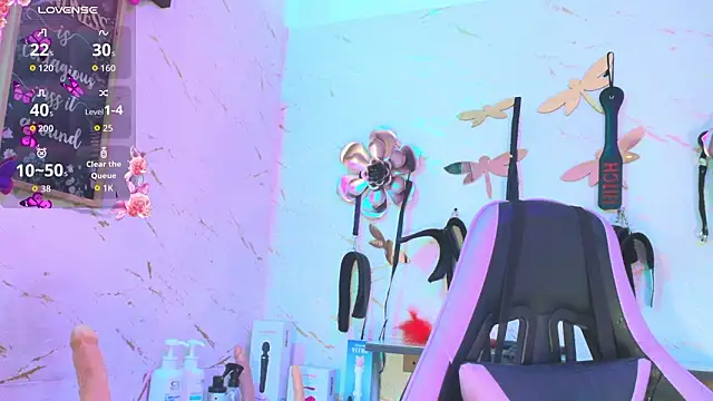 Natasha-Adams online show from March 24, 10:10 pm