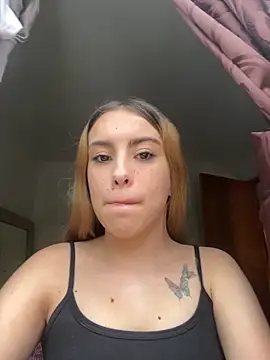 Snapshot of Natasha-Adams chatting on April 20, 10:00 pm Natasha-Adams online show from April 20, 10:00 pm