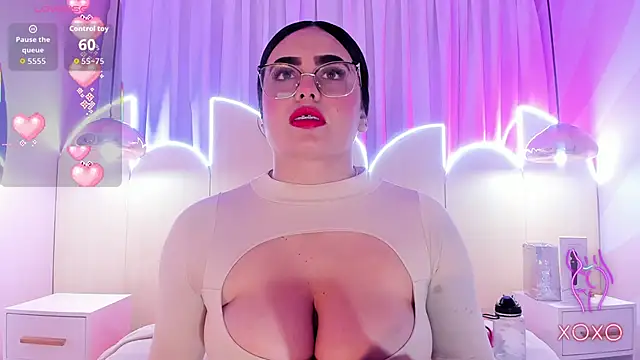 sofiiacarson online show from January 9, 7:21 pm