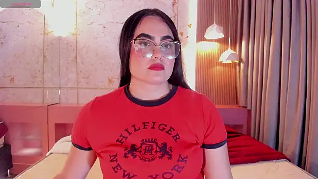 sofiiacarson online show from May 26, 7:56 pm