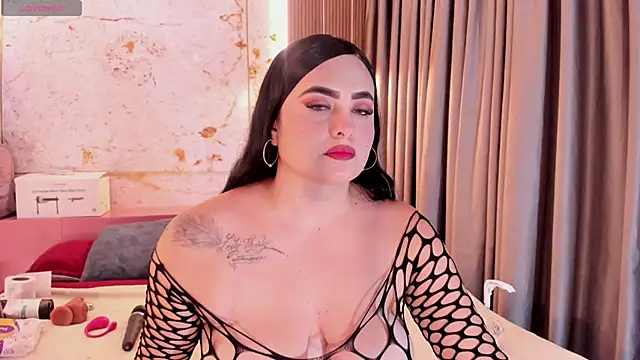 sofiiacarson online show from March 13, 7:30 pm