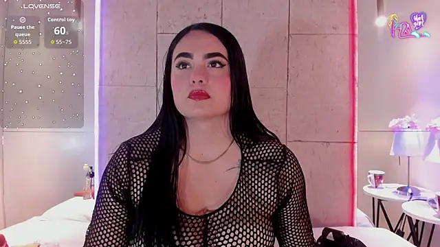 sofiiacarson online show from May 15, 2:48 pm