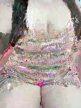 Snapshot of Hot-lino chatting on February 3, 11:26 am Hot-lino online show from February 3, 11:26 am