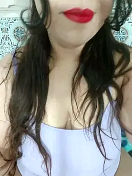 Snapshot of Hot-lino chatting on July 5, 3:00 am Hot-lino online show from July 5, 3:00 am