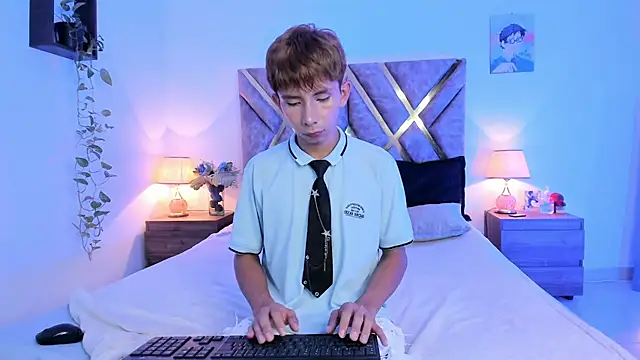 Snapshot of Hyunjin_Son chatting on October 24, 10:53 pm Hyunjin Son online show from October 24, 10:53 pm