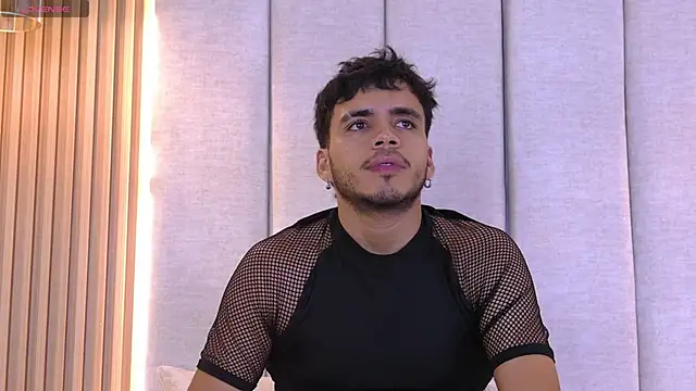 AlexanderJordan online show from October 4, 7:04 pm