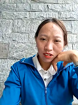 Snapshot of tcm-cute chatting on June 23, 5:05 am tcm-cute online show from June 23, 5:05 am