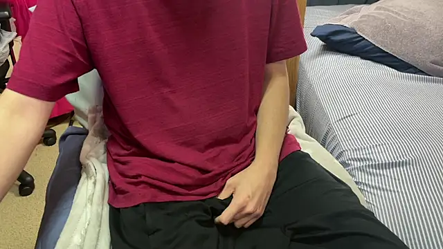 edgelord210 online show from April 3, 1:06 pm