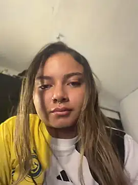 AnnyLopezzz  online show from May 10, 9:13 am