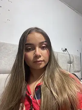 AnnyLopezzz  online show from April 3, 6:42 am