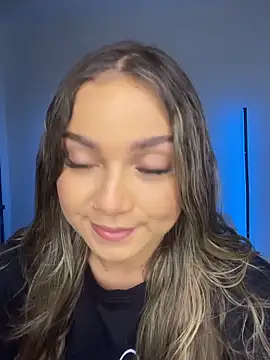 AnnyLopezzz  online show from October 25, 5:17 am