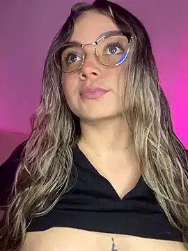 AnnyLopezzz  online show from September 8, 8:30 pm