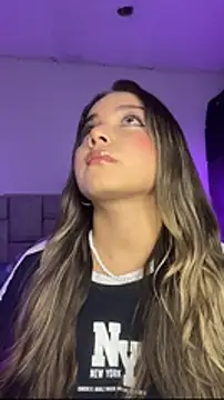 AnnyLopezzz  online show from February 14, 5:51 am