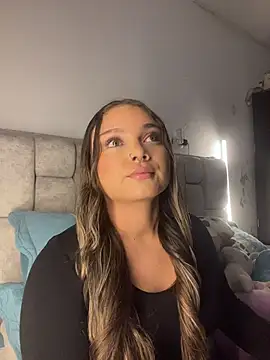 AnnyLopezzz  online show from April 22, 6:20 am