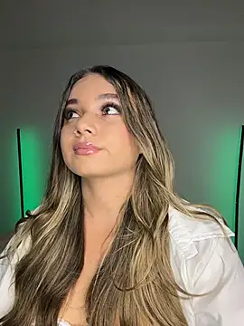 AnnyLopezzz  online show from September 27, 5:46 am