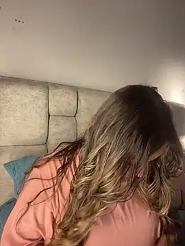 AnnyLopezzz  online show from March 21, 7:09 am