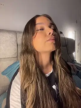 AnnyLopezzz  online show from March 24, 3:06 am