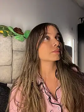 AnnyLopezzz  online show from June 30, 6:13 am