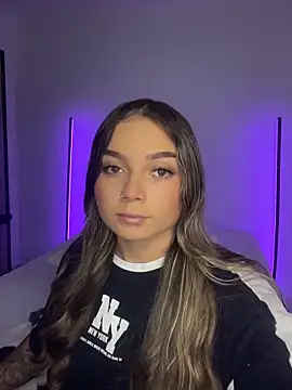 AnnyLopezzz  online show from October 24, 4:44 am