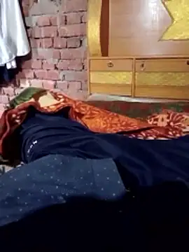 Snapshot of parmila203 chatting on October 30, 2:54 am parmila203 online show from October 30, 2:54 am