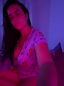 kattywil online show from November 14, 9:13 am