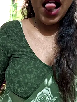 Snapshot of Spoorthi6_Kannada_Telugu chatting on November 12, 3:54 am Spoorthi6 Kannada Telugu online show from November 12, 3:54 am