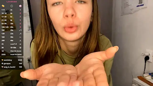 VelvetKate online show from November 6, 7:07 pm