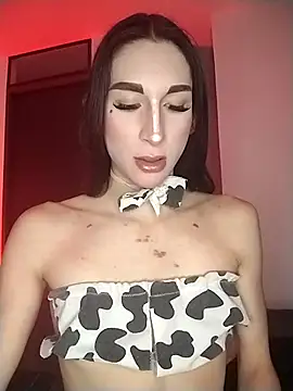 Snapshot of _paulaaa chatting on November 22, 1:37 am paulaaa online show from November 22, 1:37 am